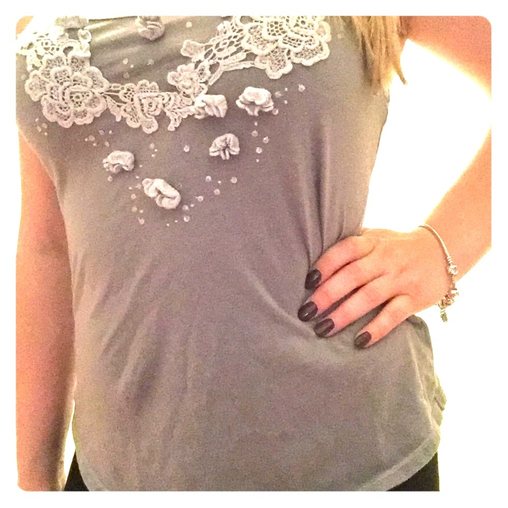 Gray tank top